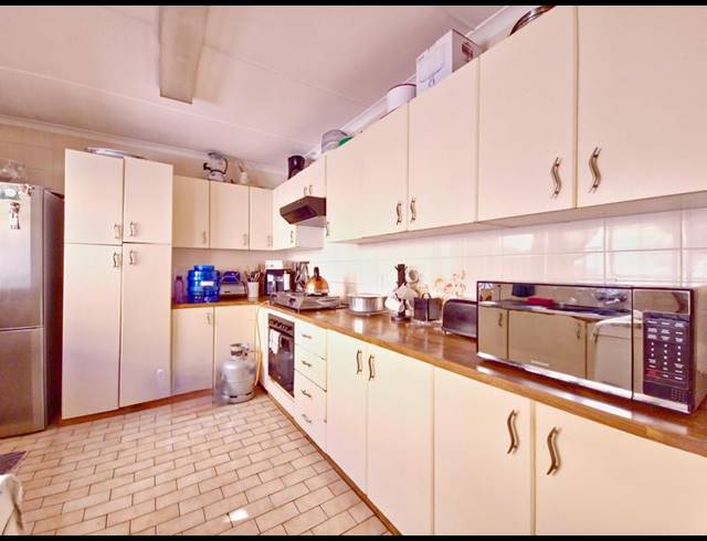 4 BEDROOM HOUSE FOR SALE IN PRESTONDALE